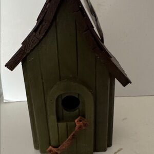 Birdhouse dark green 
with Brown Roof NWT garden patio decorative indoor outdoor